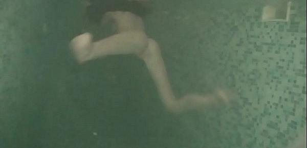  Tight pussy brunette Liza Medovaja underwater